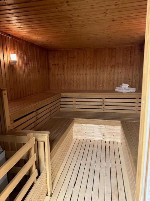 Almnaes Park Hotel Södertälje Екстериор снимка